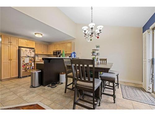 76 Redfern Avenue, Hamilton, ON - Indoor Photo Showing Dining Room