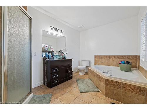 76 Redfern Avenue, Hamilton, ON - Indoor Photo Showing Bathroom