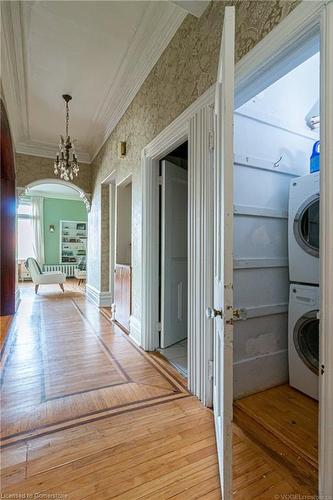 347 Queen Street S, Hamilton, ON - Indoor Photo Showing Laundry Room