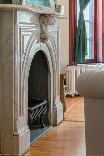 347 Queen Street S, Hamilton, ON - Indoor Photo Showing Laundry Room