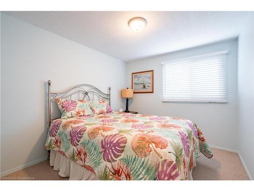 95-185 Denistoun Street, Welland, ON - Indoor Photo Showing Bedroom