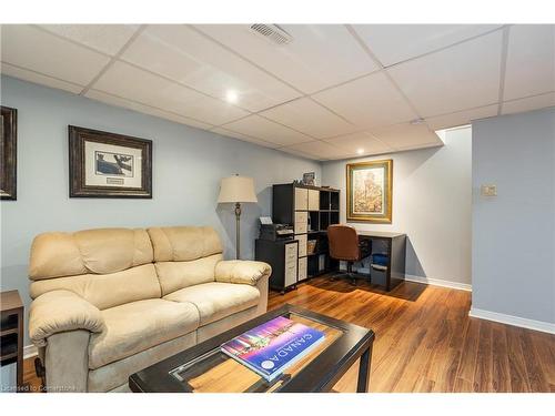 95-185 Denistoun Street, Welland, ON - Indoor Photo Showing Living Room