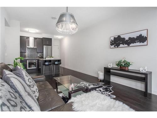 1608-2081 Fairview Street, Burlington, ON - Indoor Photo Showing Living Room