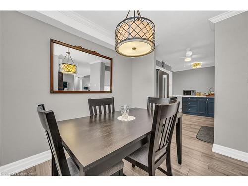 406-700 Dynes Road, Burlington, ON - Indoor Photo Showing Dining Room