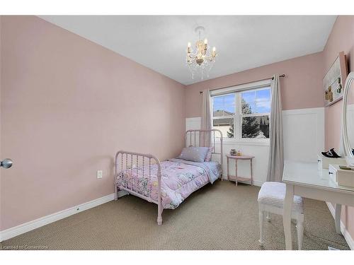 80 Myers Lane, Ancaster, ON - Indoor Photo Showing Bedroom