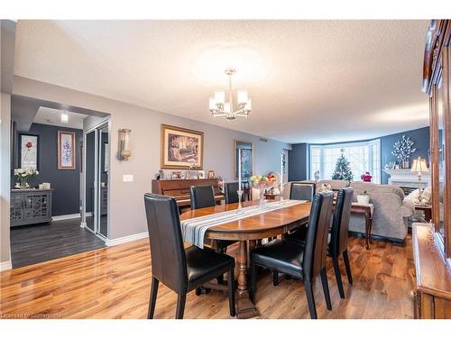 107-980 Golf Links Road, Ancaster, ON - Indoor Photo Showing Dining Room