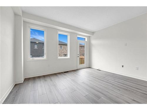 19 Lidstone Street, Cambridge, ON - Indoor Photo Showing Other Room