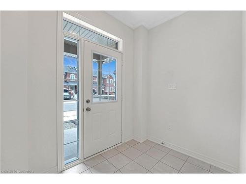 19 Lidstone Street, Cambridge, ON - Indoor Photo Showing Other Room