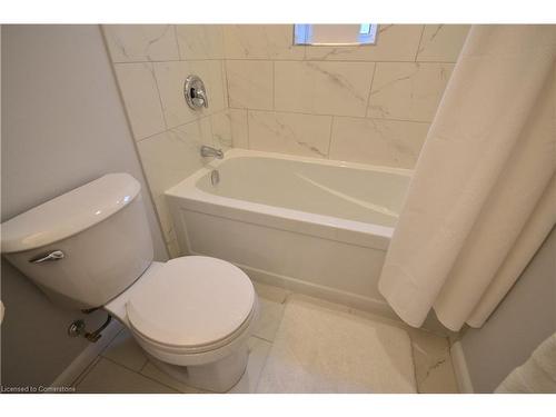 66 Dundurn Street N, Hamilton, ON - Indoor Photo Showing Bathroom