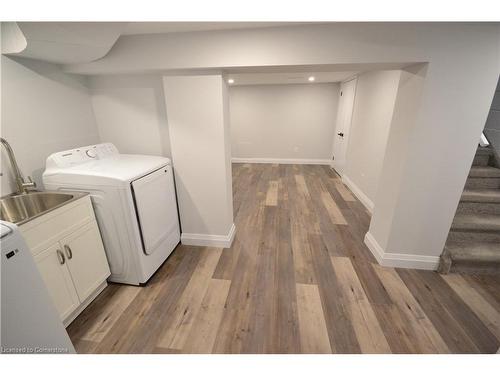 66 Dundurn Street N, Hamilton, ON - Indoor Photo Showing Laundry Room