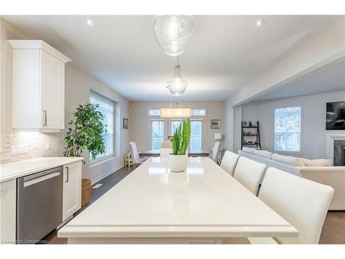 27 Willow Bank Common, St. Catharines, ON - Indoor Photo Showing Dining Room