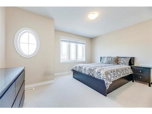 4184 Galileo Common, Burlington, ON - Indoor Photo Showing Bedroom