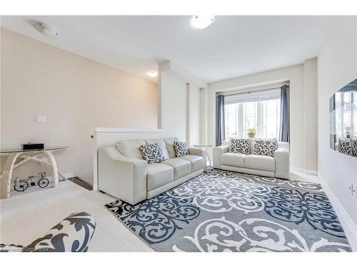 4184 Galileo Common, Burlington, ON - Indoor Photo Showing Living Room