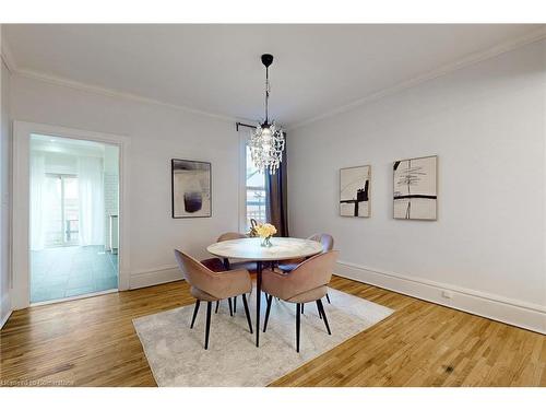 18 Spring Street, Hamilton, ON - Indoor Photo Showing Dining Room