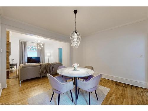 18 Spring Street, Hamilton, ON - Indoor Photo Showing Dining Room