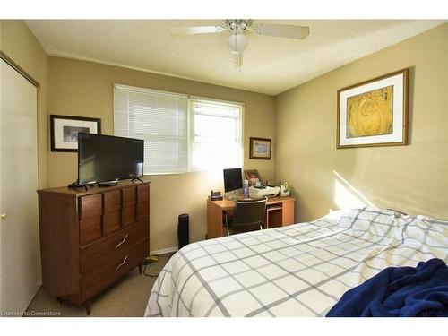 80A Maclennan Avenue, Hamilton, ON - Indoor Photo Showing Bedroom