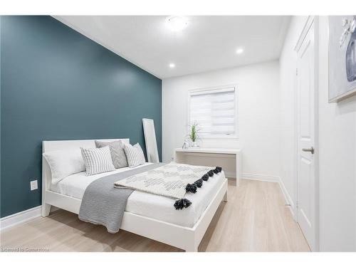 158 Agro Street, Waterdown, ON - Indoor Photo Showing Bedroom