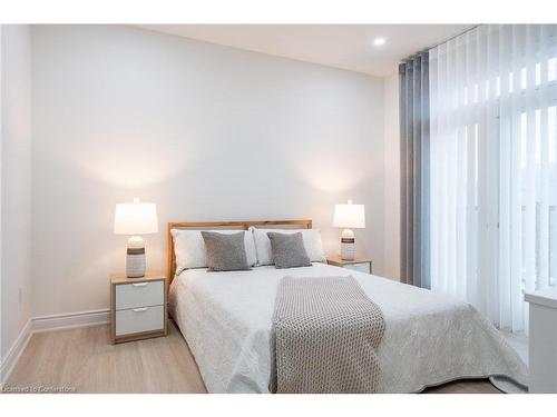 158 Agro Street, Waterdown, ON - Indoor Photo Showing Bedroom