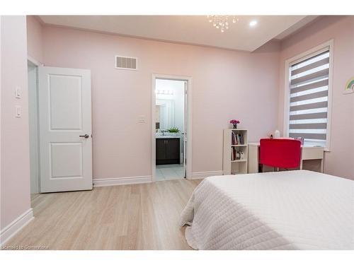 158 Agro Street, Waterdown, ON - Indoor Photo Showing Bedroom