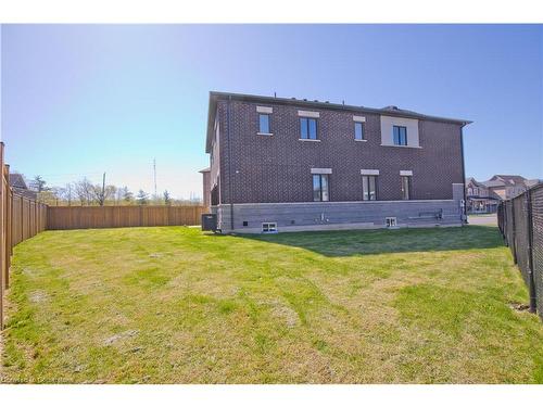 92 Elstone Place, Waterdown, ON - Outdoor