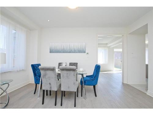 92 Elstone Place, Waterdown, ON - Indoor Photo Showing Dining Room