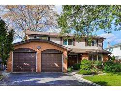 981 Valdese Drive  Mississauga, ON L5C 2Z5