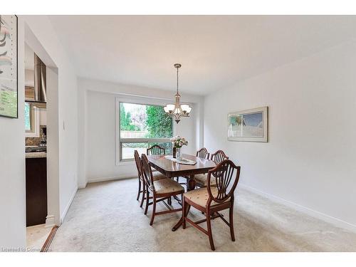 981 Valdese Drive, Mississauga, ON - Indoor Photo Showing Dining Room