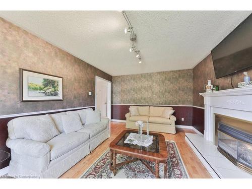 981 Valdese Drive, Mississauga, ON - Indoor Photo Showing Living Room With Fireplace