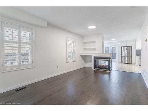 5144 Porter Street, Burlington, ON - Indoor Photo Showing Living Room With Fireplace