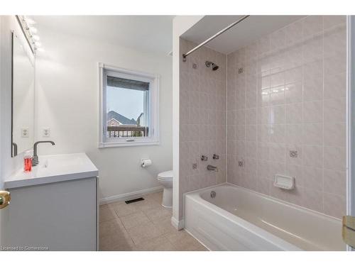 5144 Porter Street, Burlington, ON - Indoor Photo Showing Bathroom