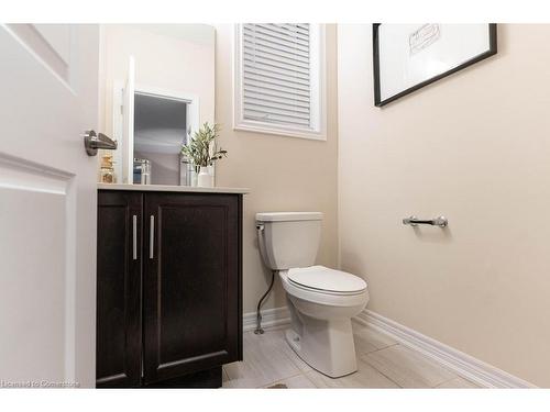 310 Main Street E, Grimsby, ON - Indoor Photo Showing Bathroom