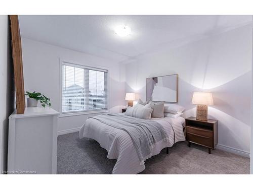 310 Main Street E, Grimsby, ON - Indoor Photo Showing Bedroom