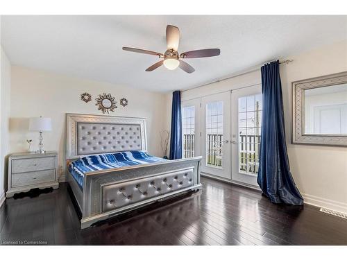 1073 N Service Road, Hamilton, ON - Indoor Photo Showing Bedroom