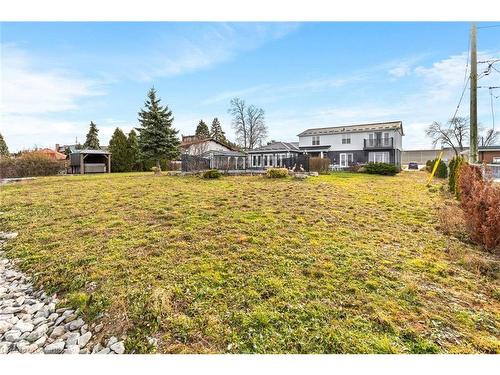 1073 N Service Road, Hamilton, ON - Outdoor