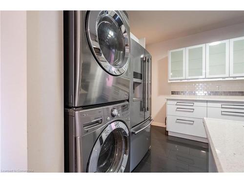 2-138 Bold Street, Hamilton, ON - Indoor Photo Showing Laundry Room