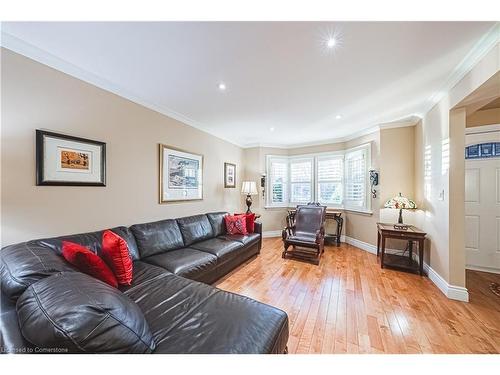 1 South Oval, Hamilton, ON - Indoor Photo Showing Living Room