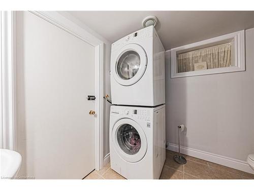 1 South Oval, Hamilton, ON - Indoor Photo Showing Laundry Room