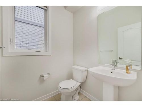 30 Lilac Circle, Caledonia, ON - Indoor Photo Showing Bathroom