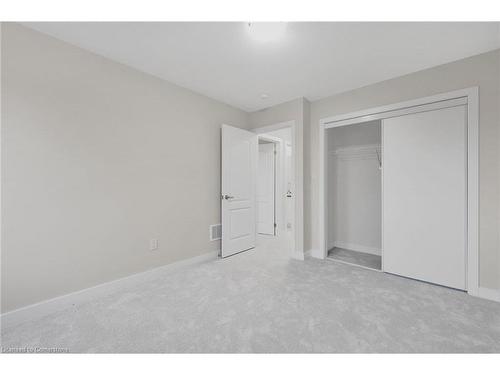 30 Lilac Circle, Caledonia, ON - Indoor Photo Showing Other Room