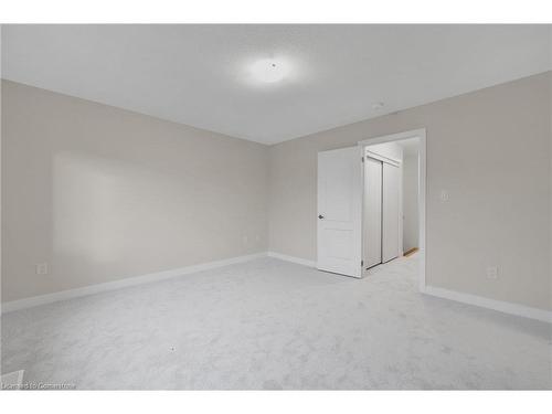 30 Lilac Circle, Caledonia, ON - Indoor Photo Showing Other Room