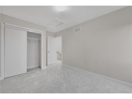 30 Lilac Circle, Caledonia, ON - Indoor Photo Showing Other Room