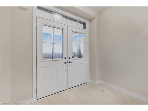 30 Lilac Circle, Caledonia, ON - Indoor Photo Showing Other Room