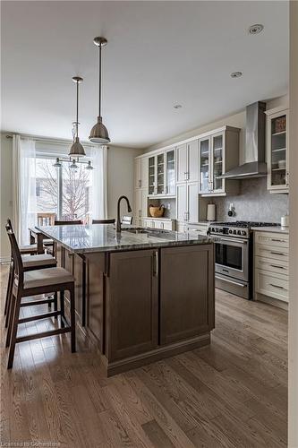 189 Stillwater Crescent, Waterdown, ON - Indoor Photo Showing Kitchen With Upgraded Kitchen