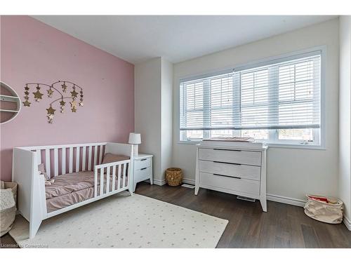 189 Stillwater Crescent, Waterdown, ON - Indoor Photo Showing Bedroom