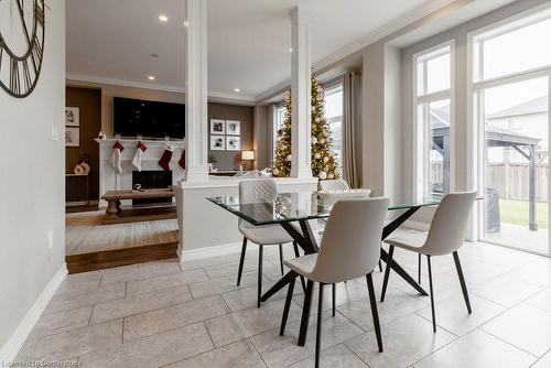 51 Weaver Drive, Ancaster, ON - Indoor Photo Showing Dining Room