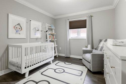 51 Weaver Drive, Ancaster, ON - Indoor Photo Showing Bedroom