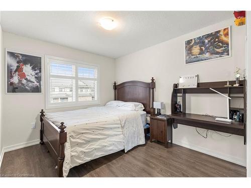 3 Pagebrook Crescent, Stoney Creek, ON - Indoor Photo Showing Bedroom