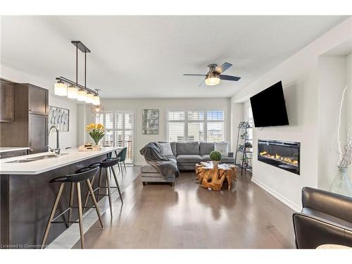 3 Pagebrook Crescent, Stoney Creek, ON - Indoor Photo Showing Living Room With Fireplace