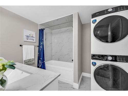 147 Allenby Avenue, Hamilton, ON - Indoor Photo Showing Laundry Room