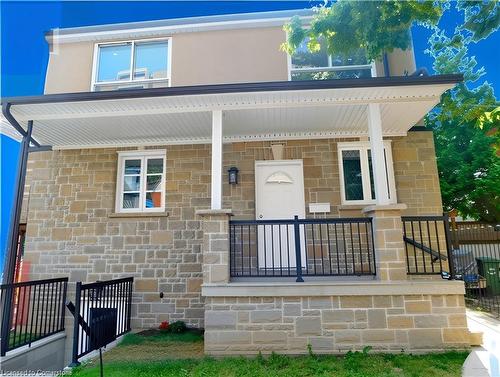 8 Harvey Street, Hamilton, ON - Indoor